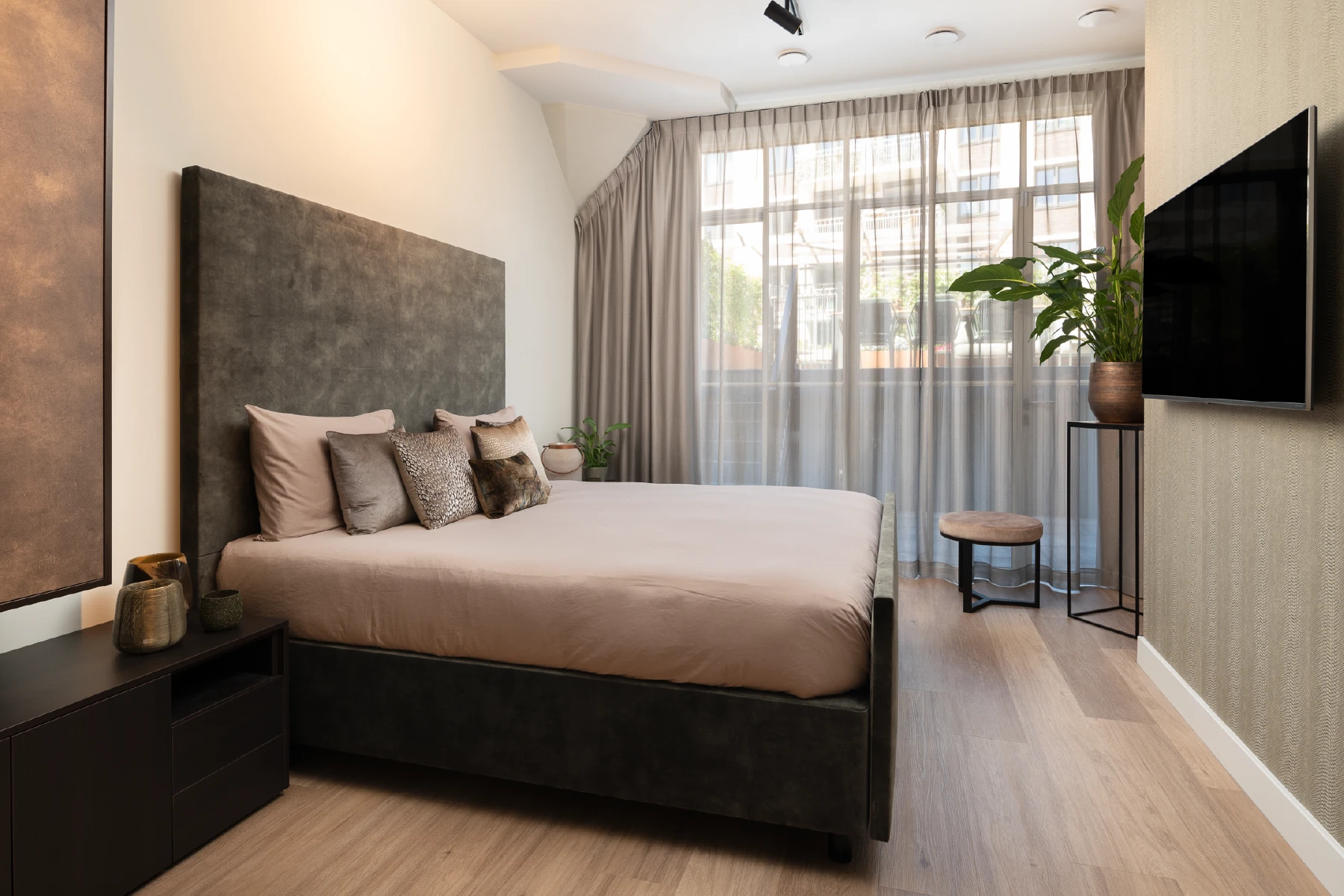 Hotel chique slaapkamer in oude fabriek