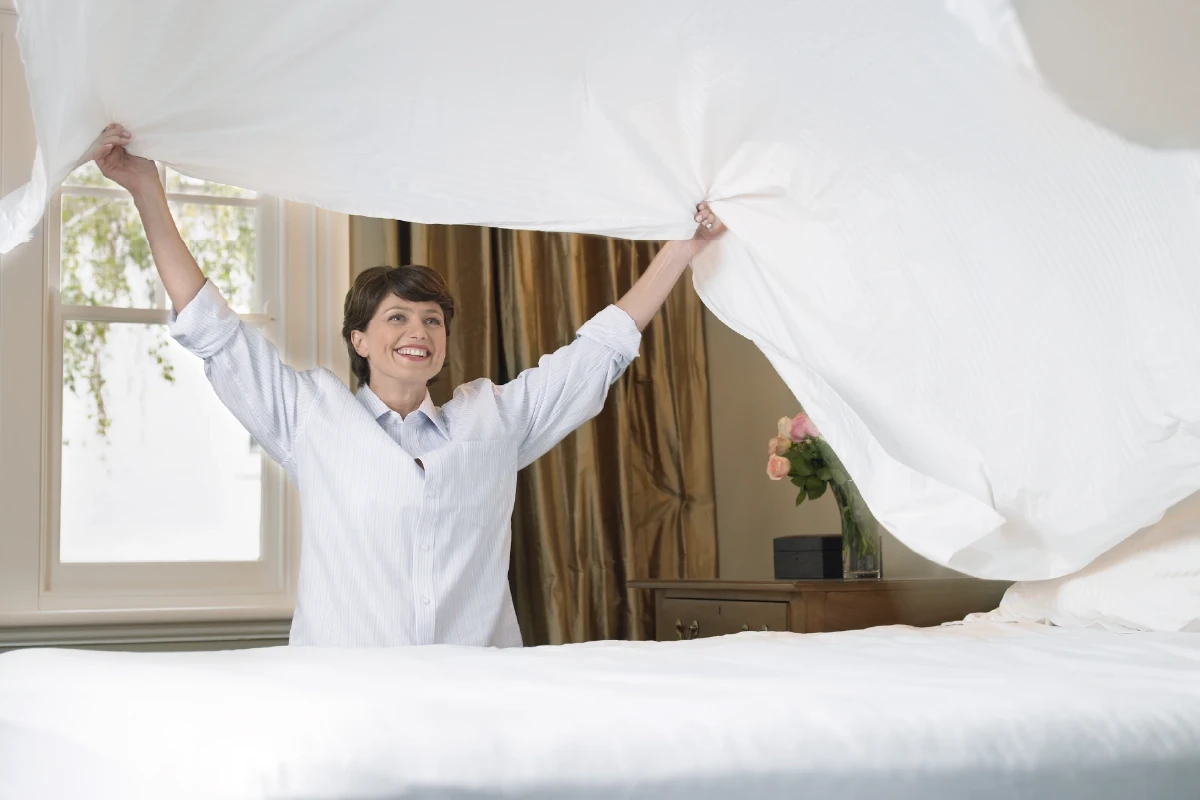 Moeite met het bed opmaken? Zo maakt u het makkelijker