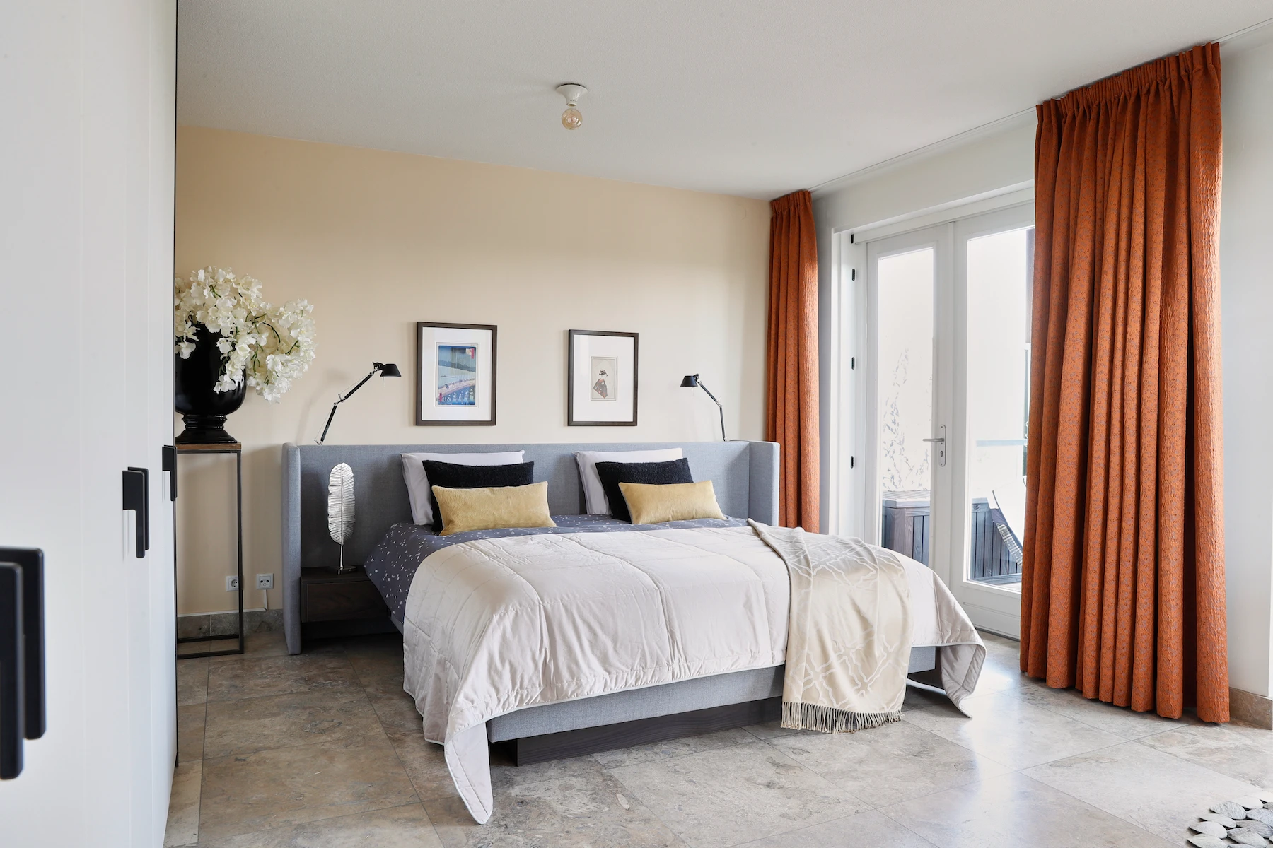 Ruime slaapkamer in penthouse