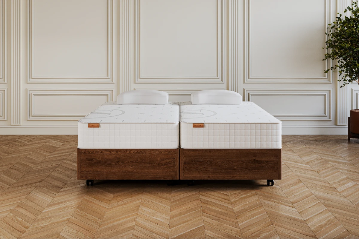 2-persoons houten bed