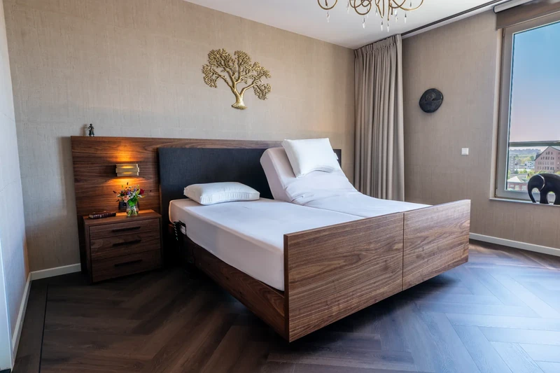 Houten Seniorenbed Duo Pezze met rugverstelling