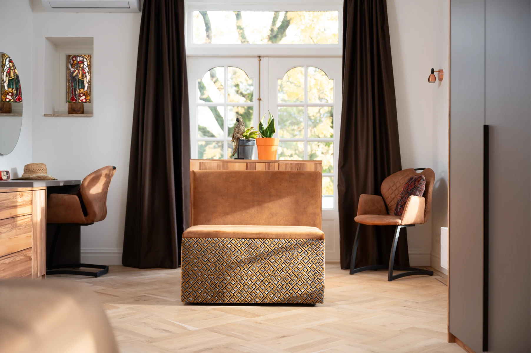 Slaapkamer in gerenoveerde notariswoning