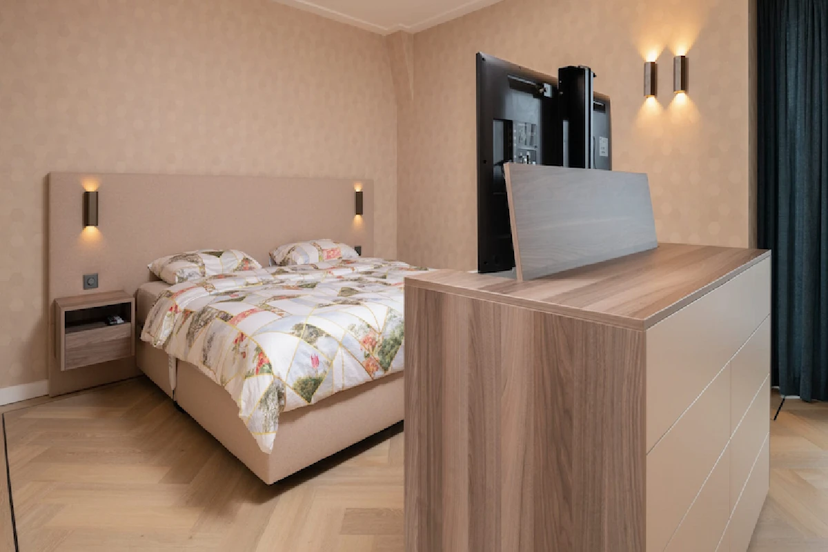 TV-kast met lift